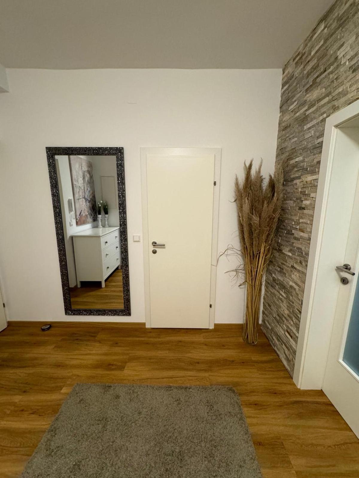 Sunny And Elegant Apartament In Central Location Грац Экстерьер фото